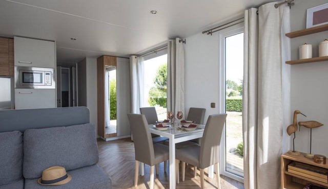 Comfort cottage in a 5* Nature et Calme estate B02