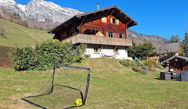 Comfortable chalet near resorts and Annecy