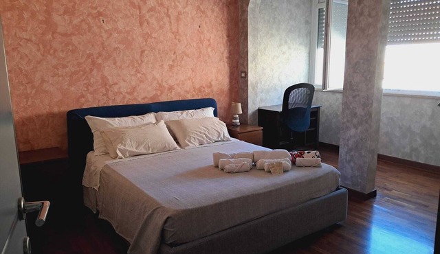 Comfortable family apartment 300 m from metro A Giulio Agricola