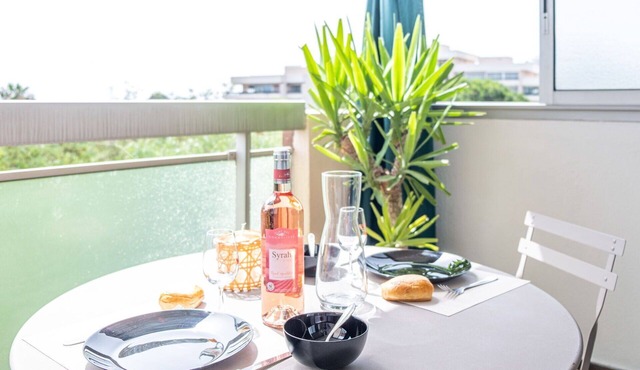 Cosy apartment for 2 people with WIFI, TV, terrace and pets allowed