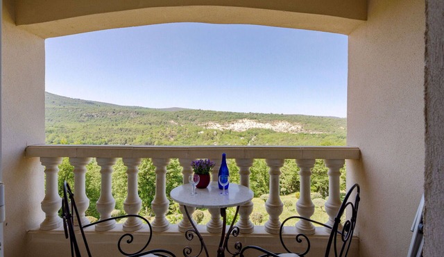 Cosy apartment in villa for 6 people with WIFI, TV, balcony, pets allowed and panoramic view