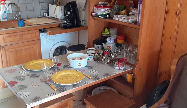 Cosy large studio 30m² balcony south view 3 persons parking 5mn station