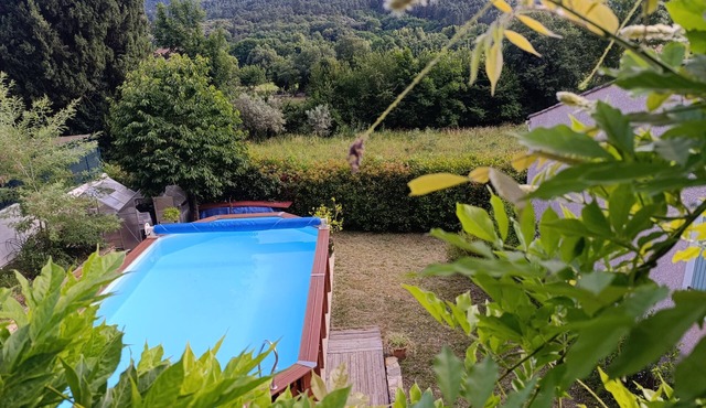 Cosy self-contained suite with terrace, garden and pool in the Cévennes region.