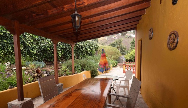 Cozy Cottage in Orotava with Swimming Pool