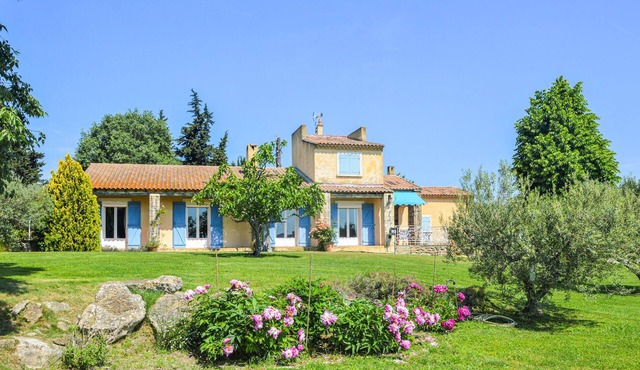 Cozy home in Lançon-Provence