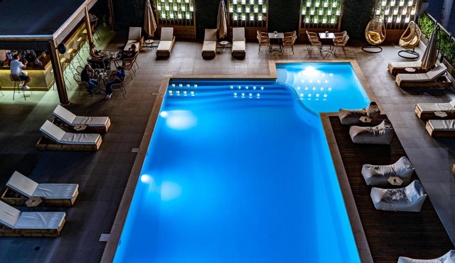 Dafni Plus Hotel