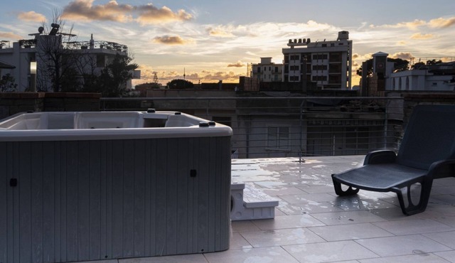 Deluxe apartment with Jacuzzi and terrace