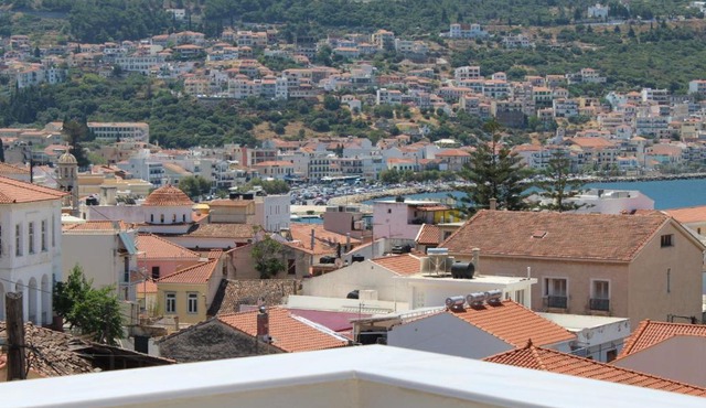 Diogenes Apartments
