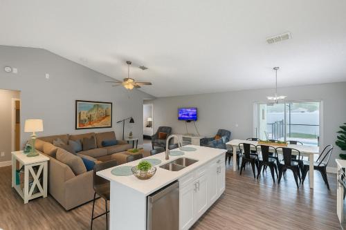 Disney-Area 4BR | Pool + Patio
