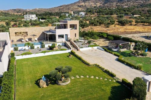 DS Luxury House