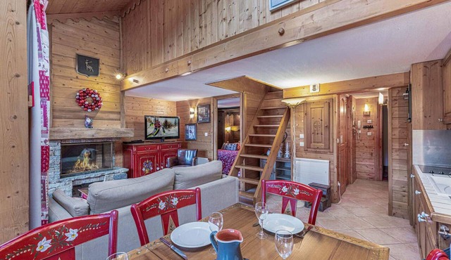 Duplex with fireplace, near slopes and village, spa included
