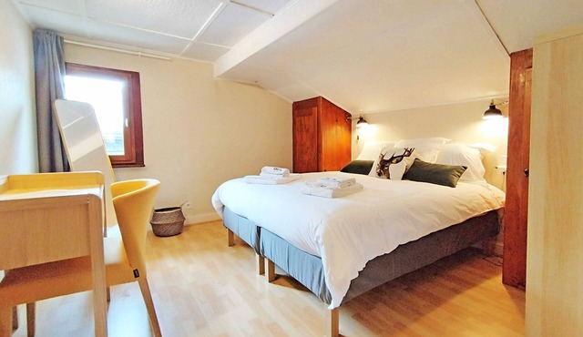 Edelweiss 3 Apartment - an apartment that sleeps 4 guests, parking, wifi