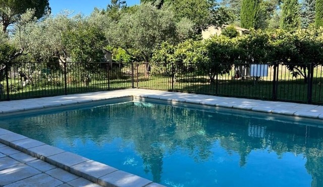 En Drome Provençale Mazet de Charme Avec Piscine