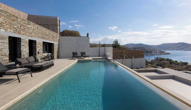 Evanne - Six Bedroom Villa, Sleeps 12