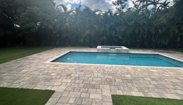 Exquisite 3-bedroom villa With Pool/Jacuzzi Miami Shores
