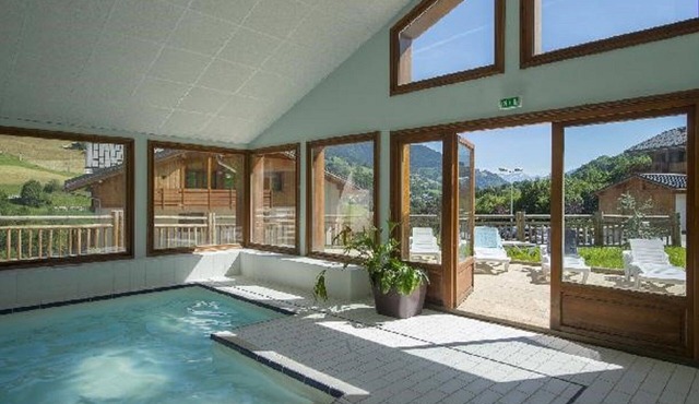 Family Apartment next to the ski lifts