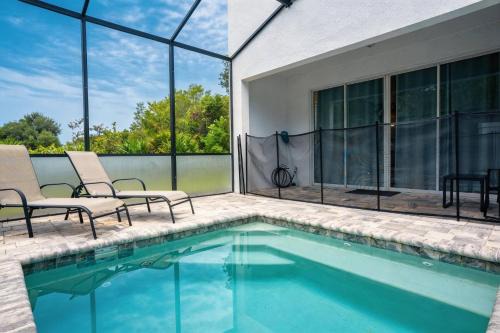 Family Pool Home in Hidden Forest Orlando