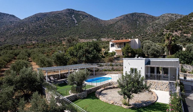 Family Villa Basilicata Gloria with Private Heated Pool, BBQ & Kid's Play Area