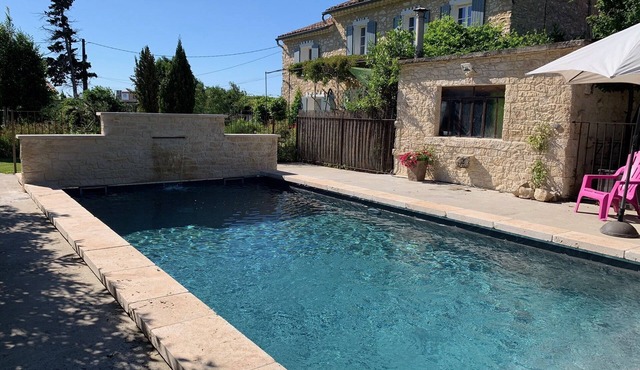 Farmhouse in Carpentras with Pool