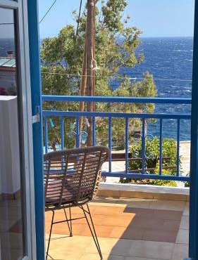 Faros Rooms Armenistis