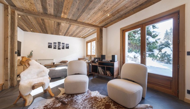 Fully renovated La Datcha family chalet, ski room and playroom