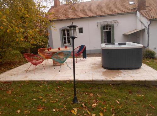 Gîte apaisant avec SPA, jardin et étang, animaux acceptés pour 6 personnes - FR-1-489-612
