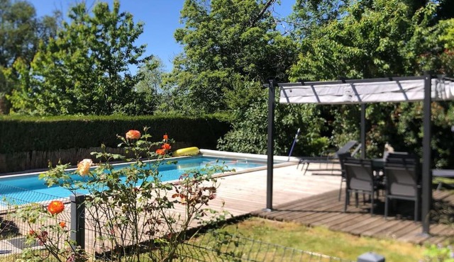 Gîte de charme en Dordogne avec Piscine et jardin