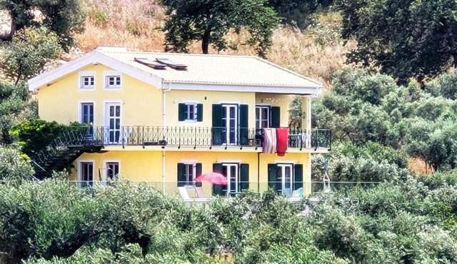 Gelbes Haus Korfu