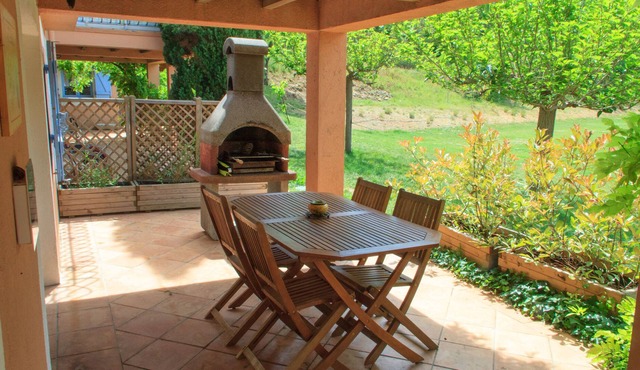 Gite de l'Anis- Provence - Swimming pool - Romantic - Walks