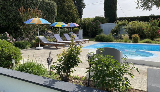 Gîte du flamant gris Heated swimming pool from May to the end of September