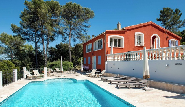 Gite Guillaume. with private heated pool. Privacy and plenty of space