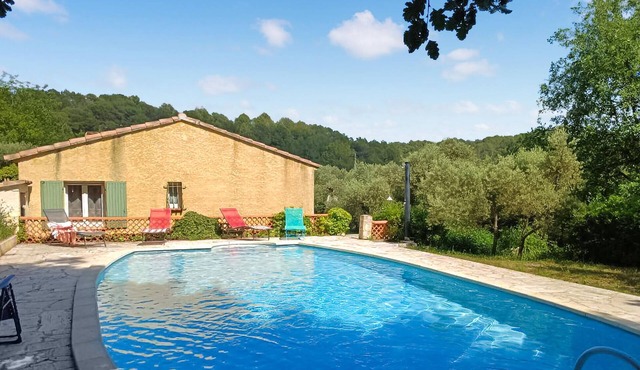 Gorgeous home in Varages