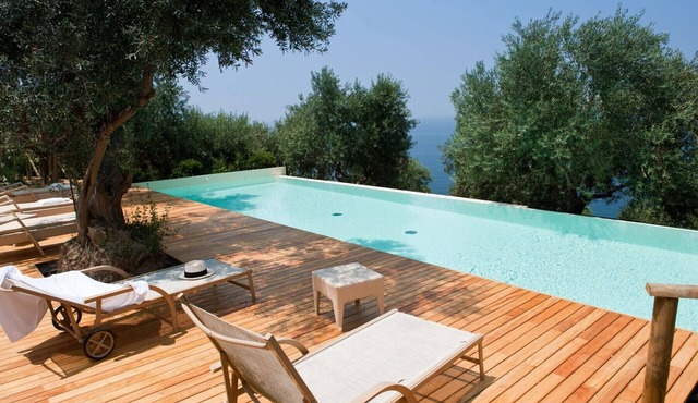 Great villa with pool. 400 metres from beach. Cilento, Apulia