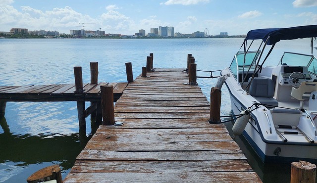 Ground Floor Apartment with lagoon view Hotel Zone