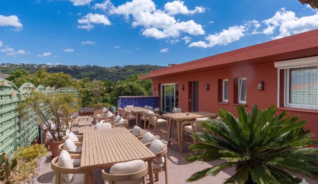 Hôtel CASABELLA Cannes Mouans Sartoux