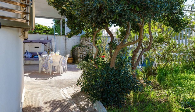 Holiday Accommodation "Villa Scirocco" near the Beach