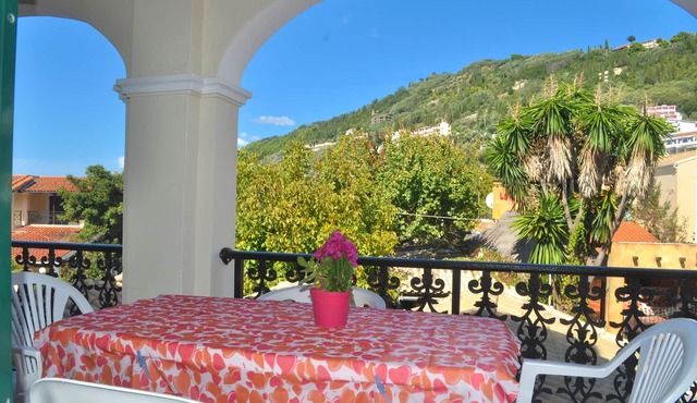 Holiday Apartment "yannis" on the beach of Agios Gordios in Corfu