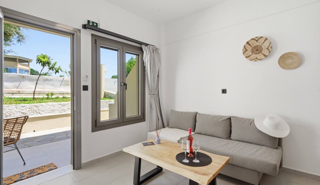 Holiday Home 'One Bedroom Apartment with Veranda' with Balcony, Wi-Fi and Air Conditioning