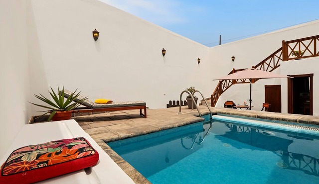 Holiday Home "Rincón de Daute" with Sea & Mountain Views, Pool, Wi-Fi & Terrace