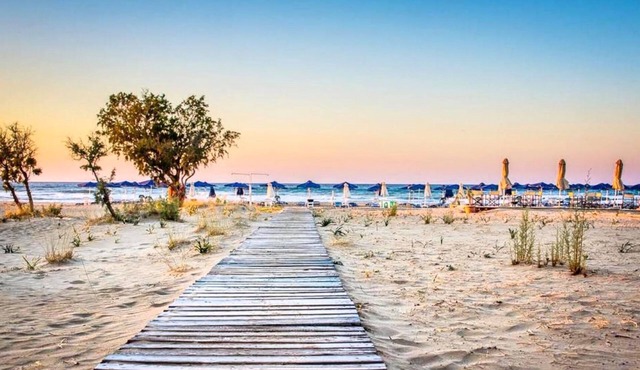 Holiday house Kourna for 1 - 8 persons with 3 bedrooms - Holiday house