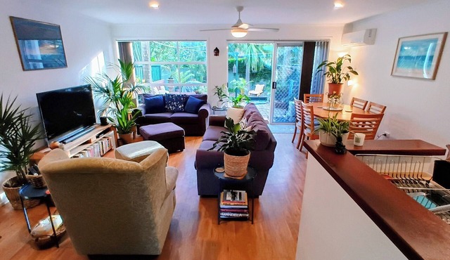 Holiday rental over summer - Mermaid Beach on Gold Coast, Australia