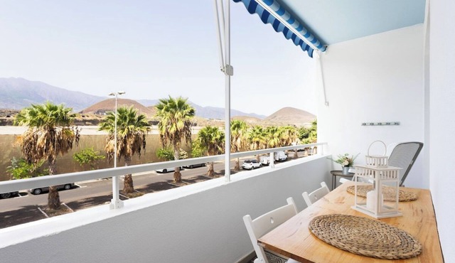 Home2Book Bright Apt in Puertito, Terrace & Pool