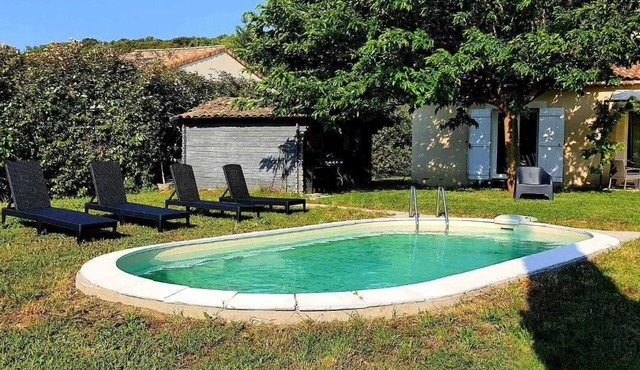 Homerez - Elegant Villa in Chamaret with Private Pool