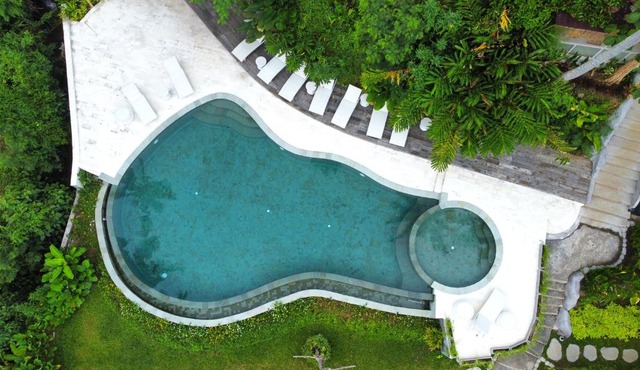 Hot Stone Club Ubud