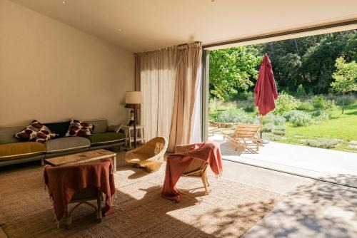 Idyllic Riverside Provencal Farmhouse
