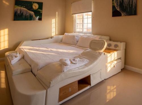 Incognito Luxury Suites