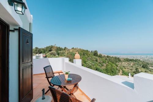 Infinity I - Stylish Apartment with Views