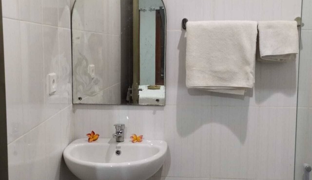 Iona kos kosan immaculate rooms and luxury homestay