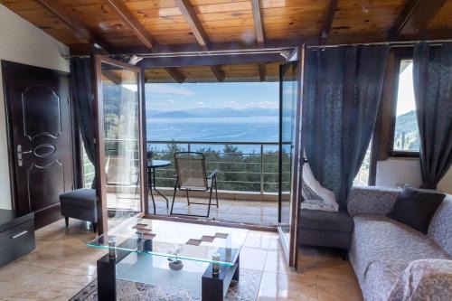 Ionian Skyline Horizon House by ΜΡS