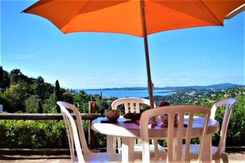 IS110-608 LES ISSAMBRES Vue mer Appt T2 cabine 6 couchages avec piscine